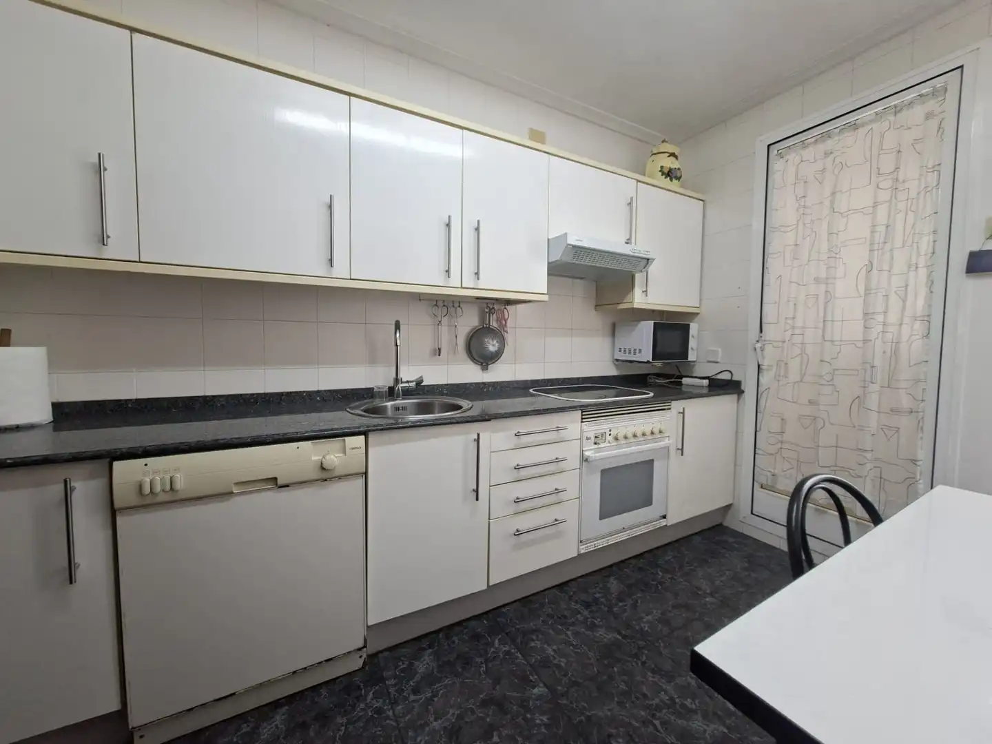 Kitchen of Flat for sale in Badalona  with Air Conditioner, Heating and Terrace