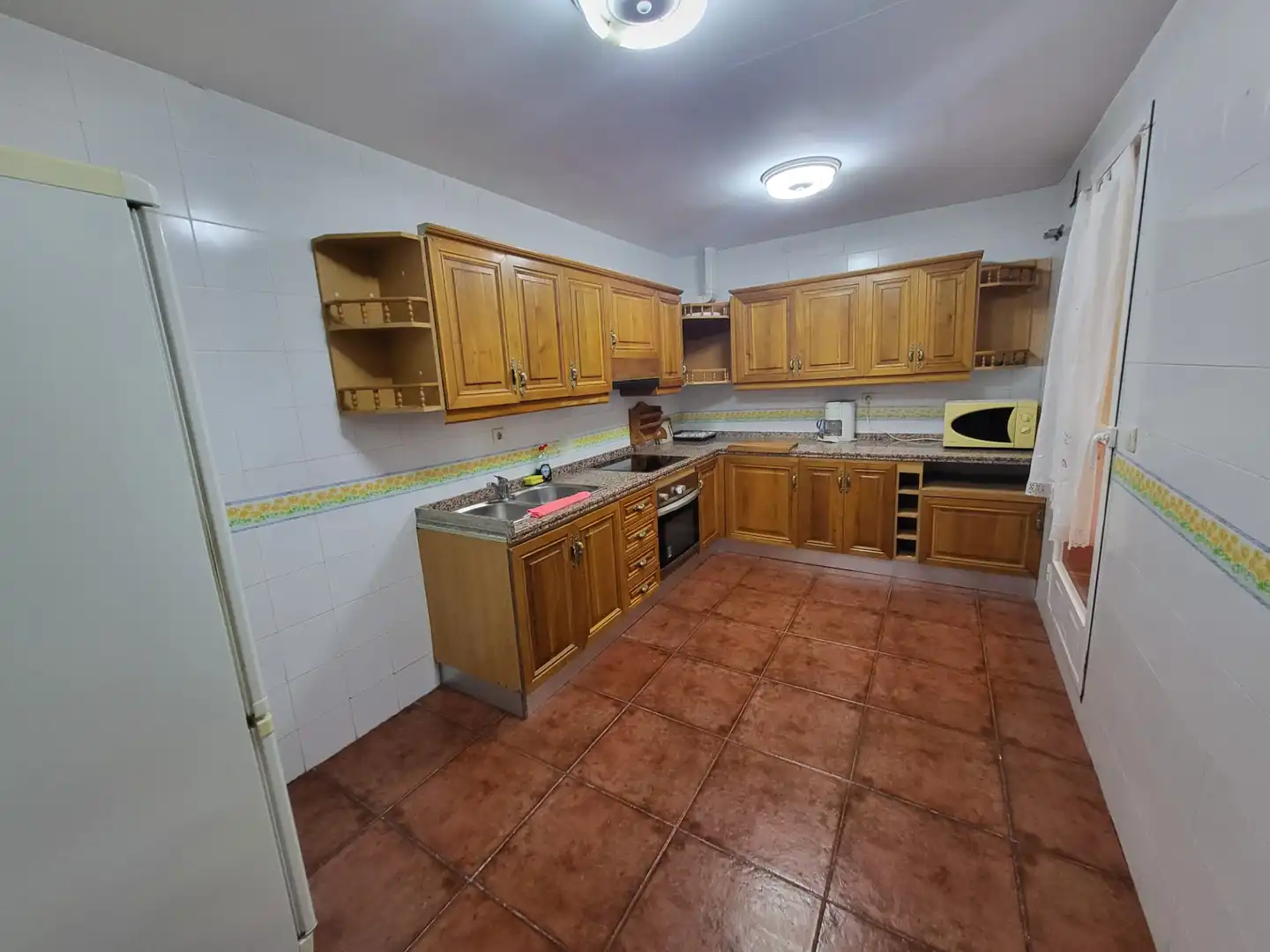 Küche von Einfamilien-Reihenhaus zur Miete in Cáceres mit Terrasse und Möbliert