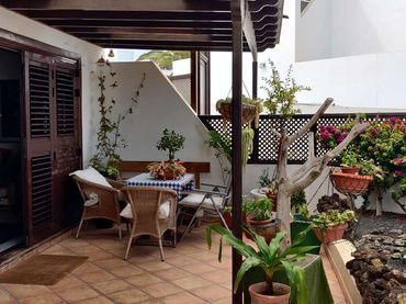 Duplex with balcony for sale in Costa Teguise