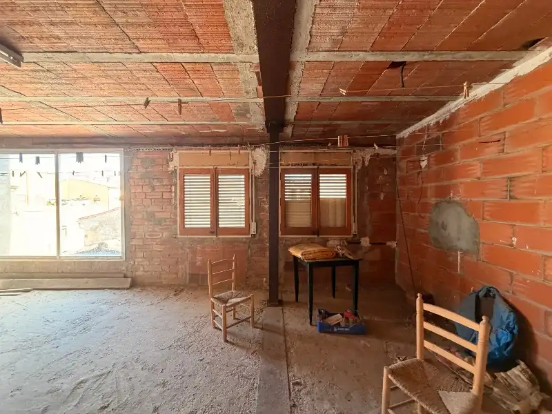 Edificio en venta en La Bisbal d'Empordà