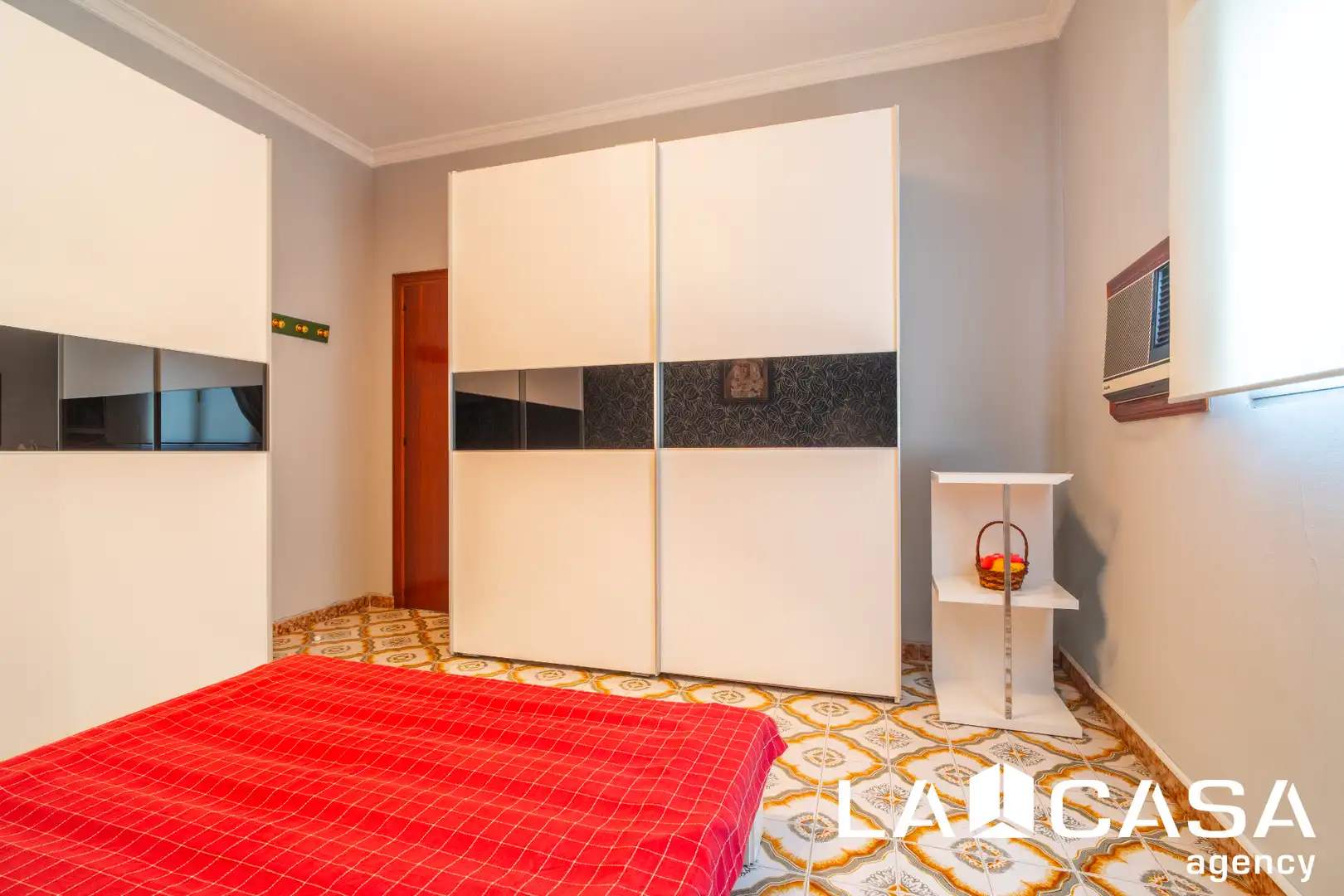 Bedroom of Houses for sale in Dos Hermanas  with Air Conditioner, Heating and Furnished