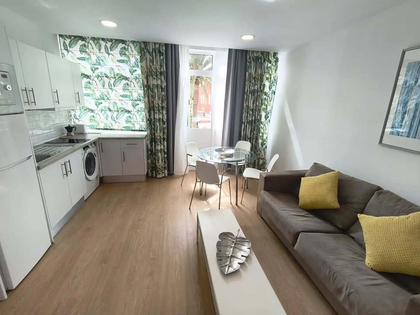Wohnzimmer von Wohnung zur Miete in Las Palmas de Gran Canaria mit Parkett, Möbliert und Waschmaschine