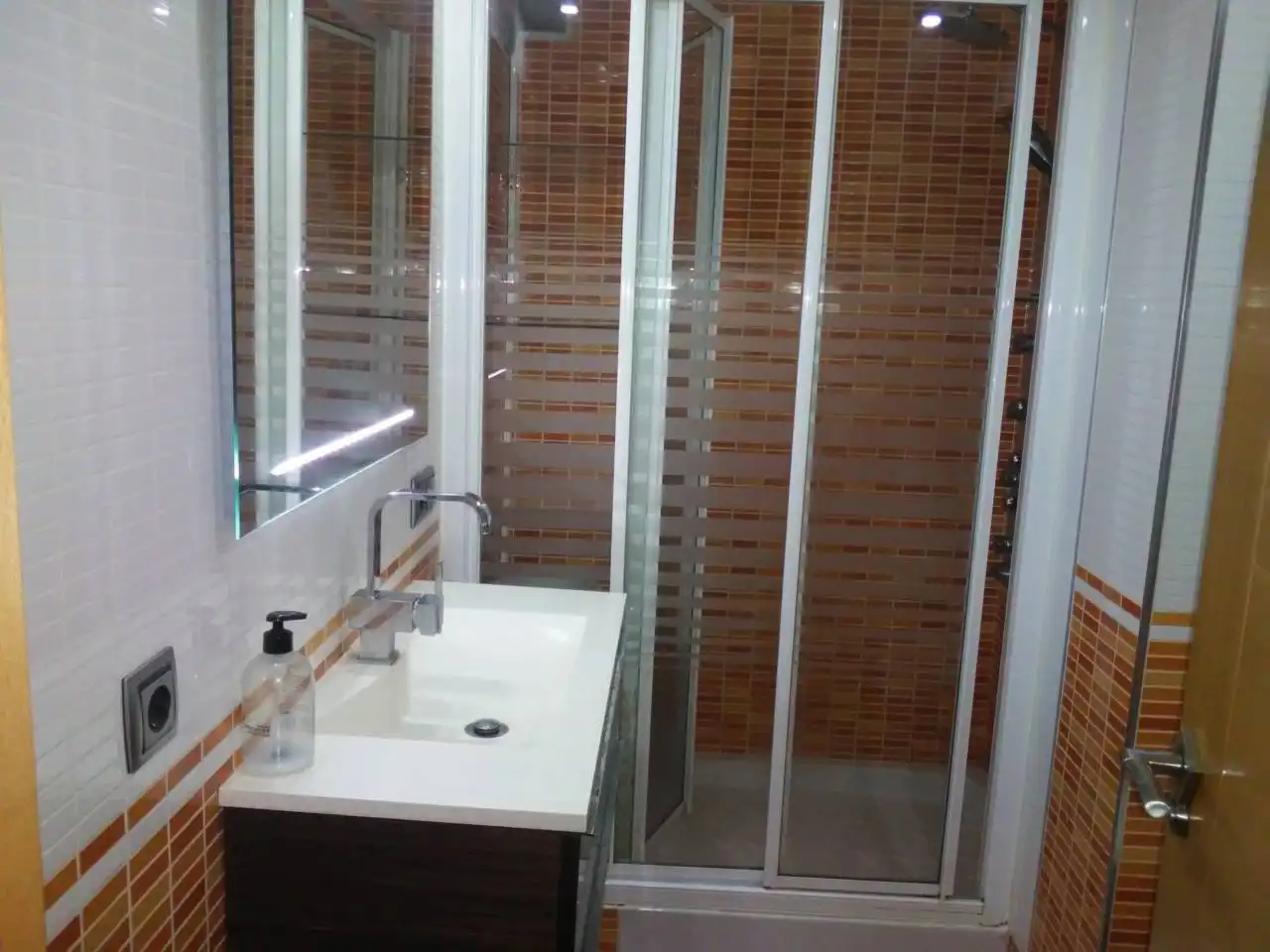 Baño de Piso en venta en Móstoles con Aire acondicionado, Calefacción y Trastero