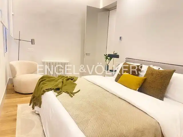 Schlafzimmer von Wohnung zum Verkauf in Madrid mit Klimaanlage, Heizung und Balkon