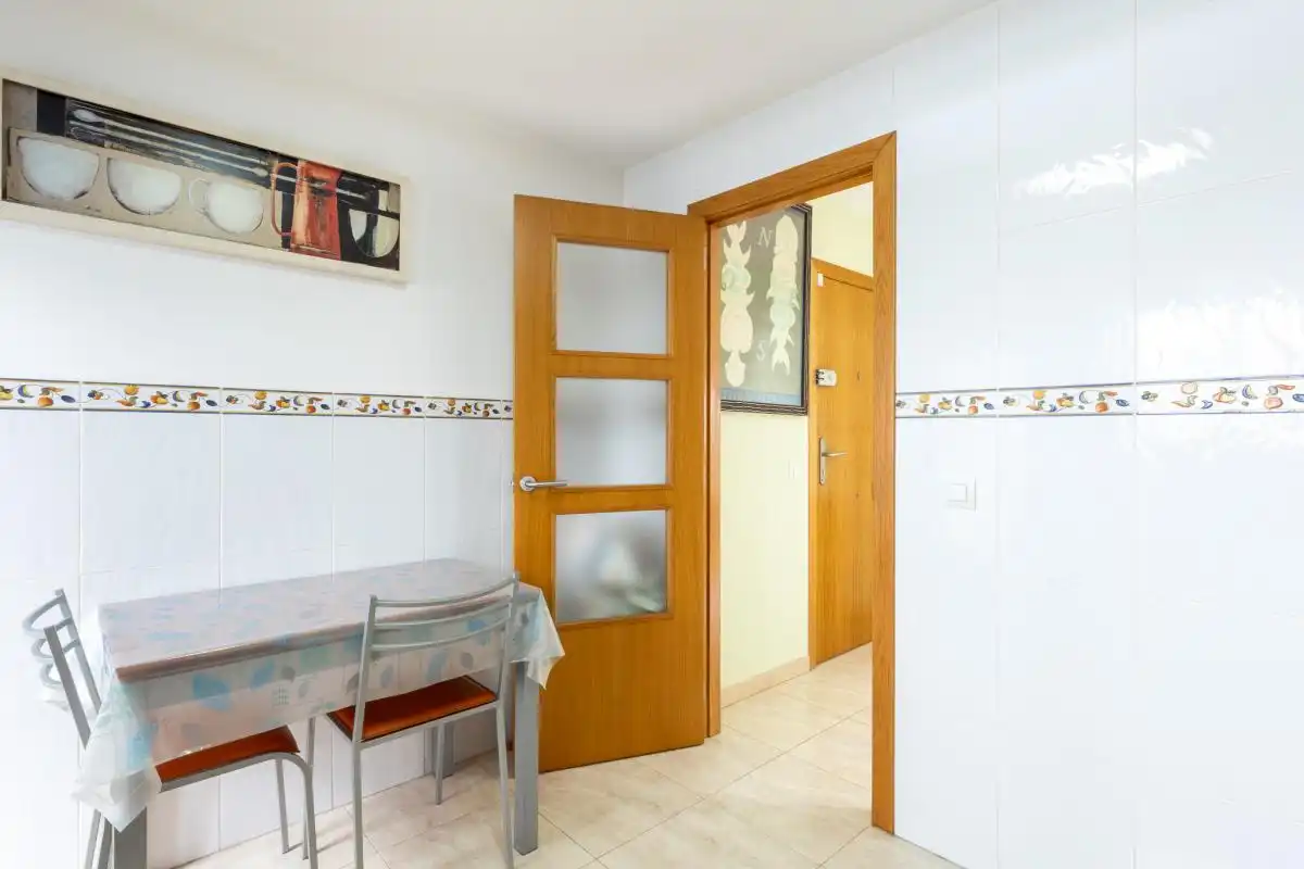 Wohnung zum Verkauf in Montserrat mit Klimaanlage und Heizung