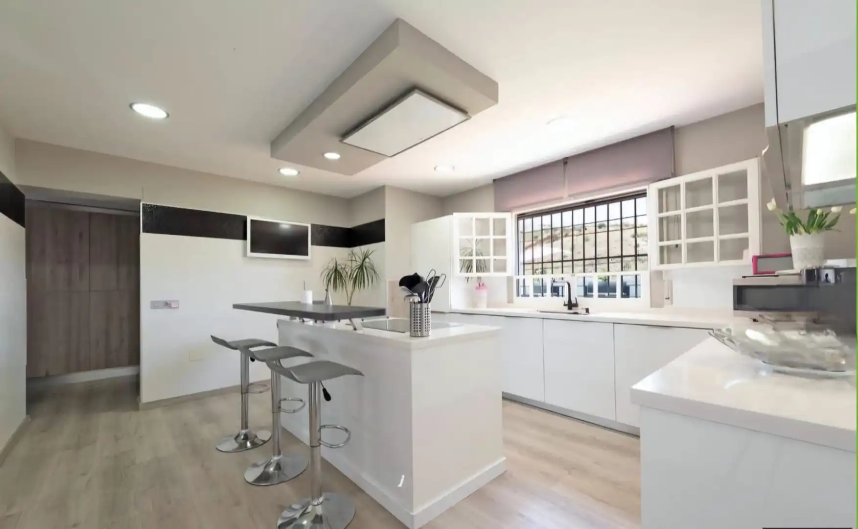 Cocina de Casa o chalet en venta en Rincón de la Victoria con Aire acondicionado, Jardín privado y Terraza