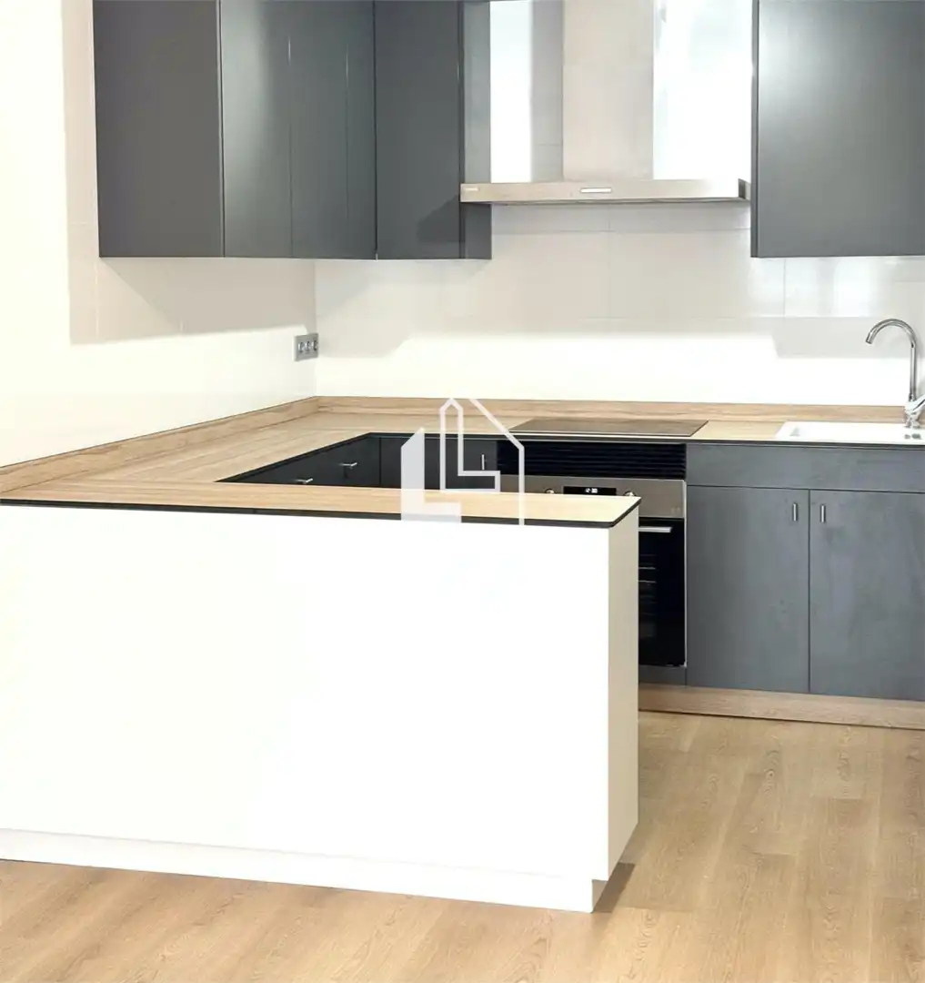 Cocina de Apartamento en venta en Vilagarcía de Arousa con Calefacción, Terraza y Trastero
