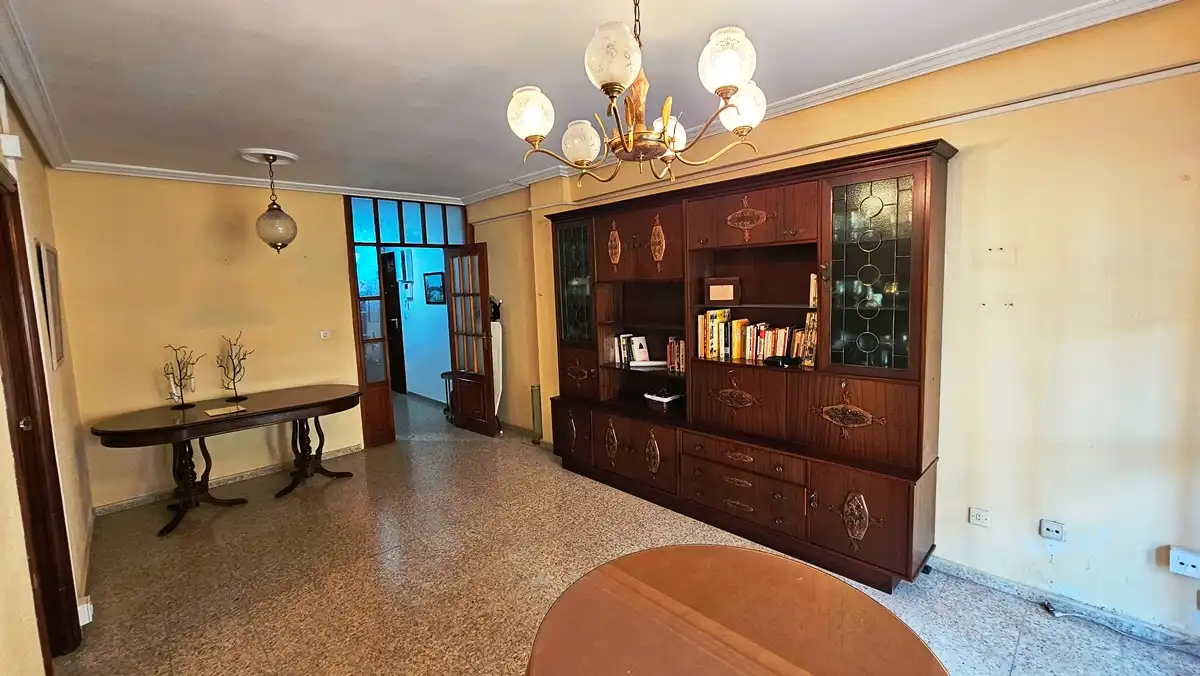 Living room of Flat for sale in Sevilla  with Air Conditioner, Terrace and Balcony