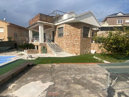 Exterior view of House or chalet for sale in Badalona  with Air Conditioner, Terrace and Swimming Pool