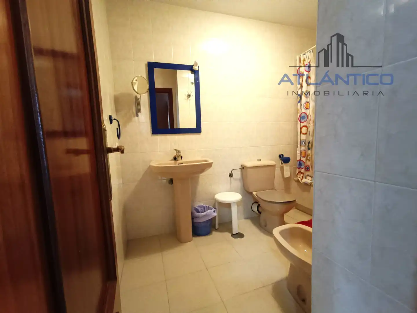 Baño de Apartamento en venta en A Coruña Capital  con Calefacción, Trastero y Amueblado