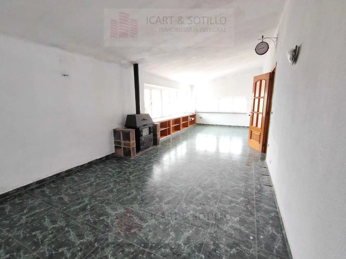Sala d'estar de Casa o xalet en venda en Vinaròs amb Aire condicionat, Jardí privat i Terrassa