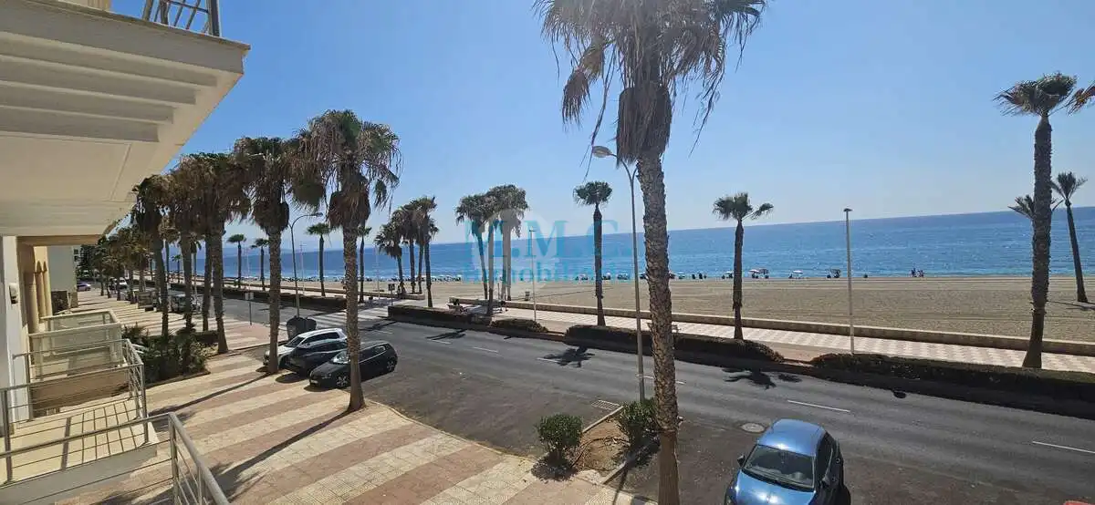 Außenansicht von Wohnung zur Miete in Roquetas de Mar mit Klimaanlage, Terrasse und Möbliert