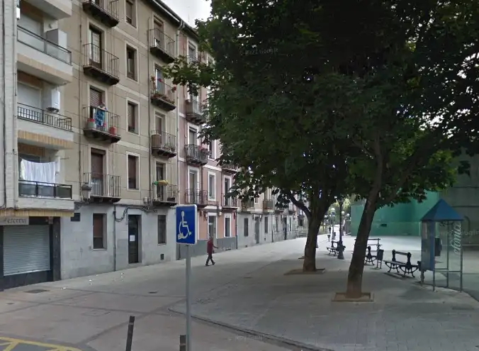 Vista exterior de Planta baja en venta en Sestao 