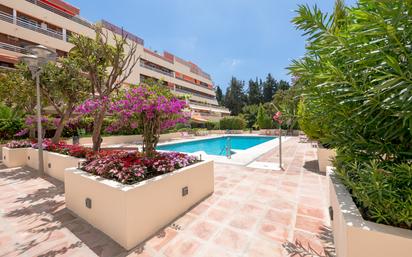 Piscina de Apartament en venda en Marbella amb Aire condicionat, Terrassa i Piscina