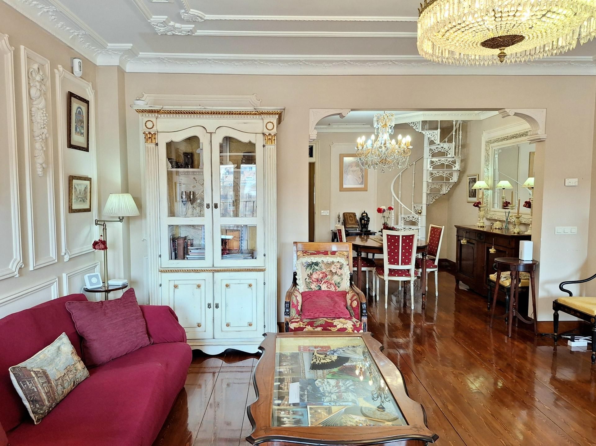Living room of Duplex for sale in Salamanca Capital  with Air Conditioner and Balcony
