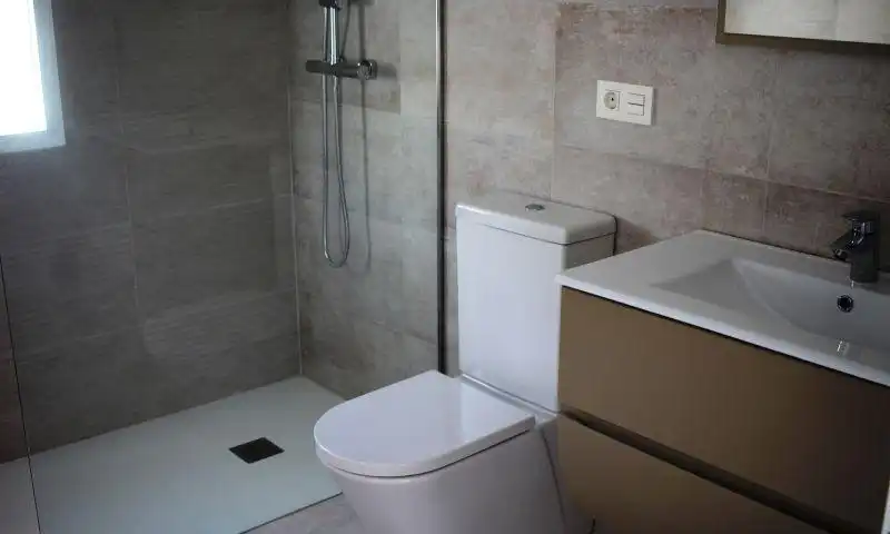 Baño de Casa o chalet en venta en Monóvar  / Monòver con Aire acondicionado, Jardín privado y Terraza