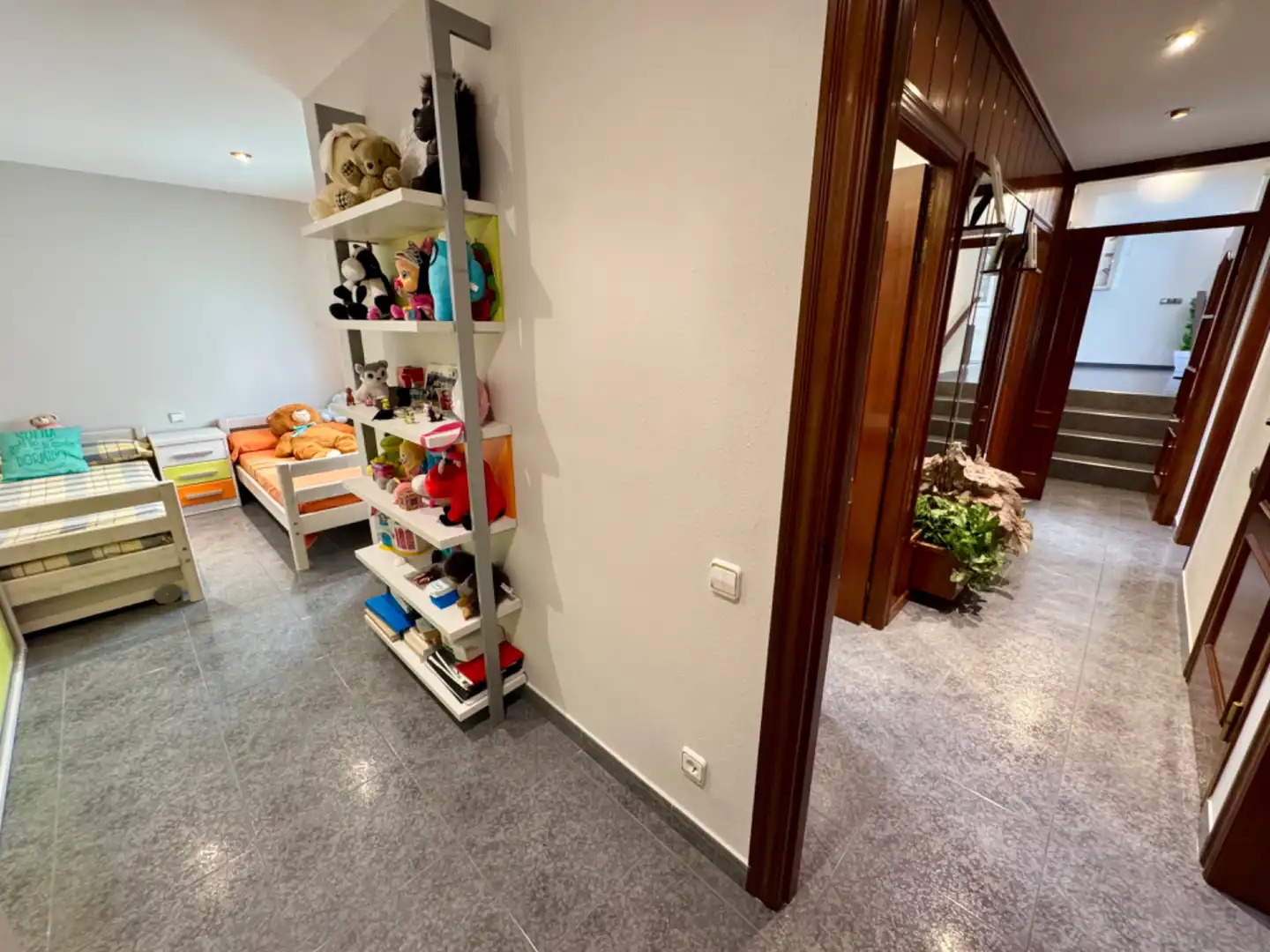 Piso en venta en Sant Boi de Llobregat con Aire acondicionado, Terraza y Trastero