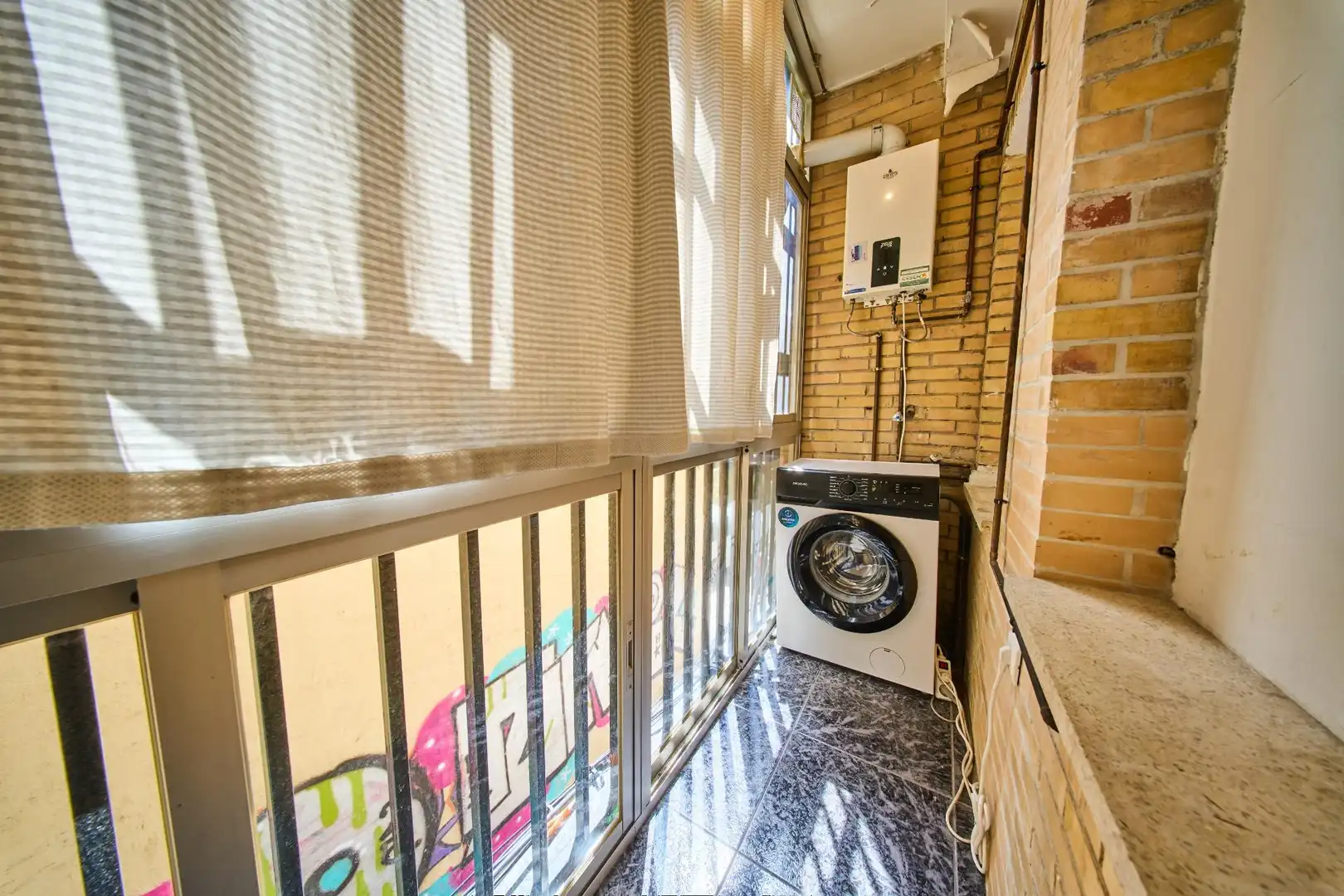 Balcony of Flat for sale in Granada  with Air Conditioner and Balcony