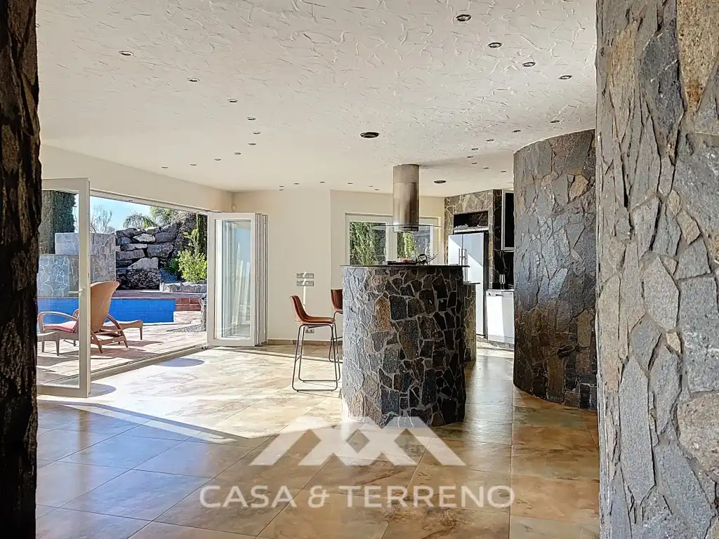 Casa o xalet en venda en Algarrobo amb Jardí privat, Terrassa i Piscina