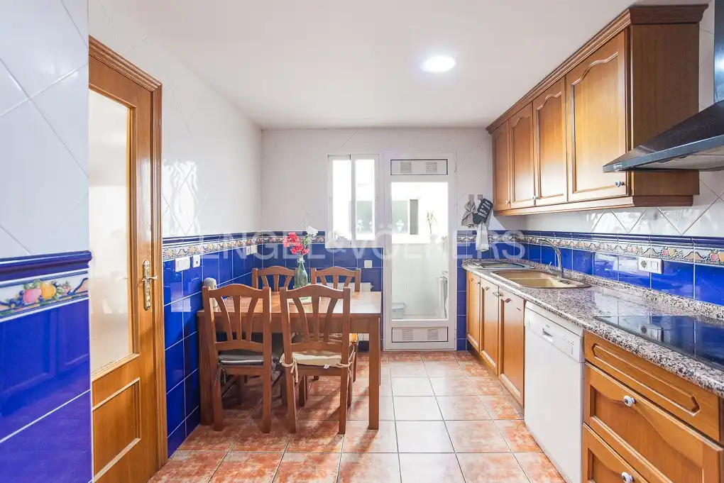 Cuina de Àtic en venda en Castellón de la Plana / Castelló de la Plana amb Calefacció, Parquet i Terrassa