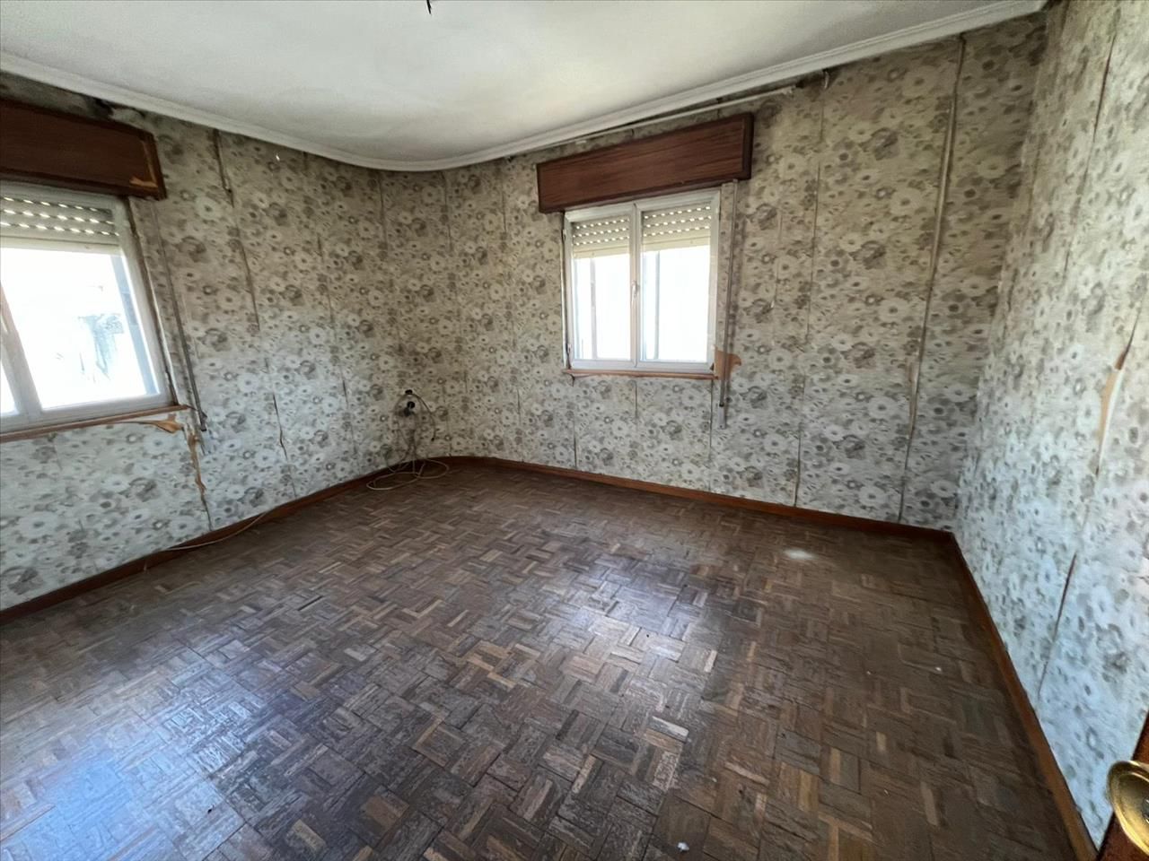 Dormitori de Pis en venda en La Bañeza  amb Calefacció i Parquet