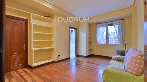 Foto 2 de Piso en venta en Calle Vista Alegre, Iralabarri, Bilbao