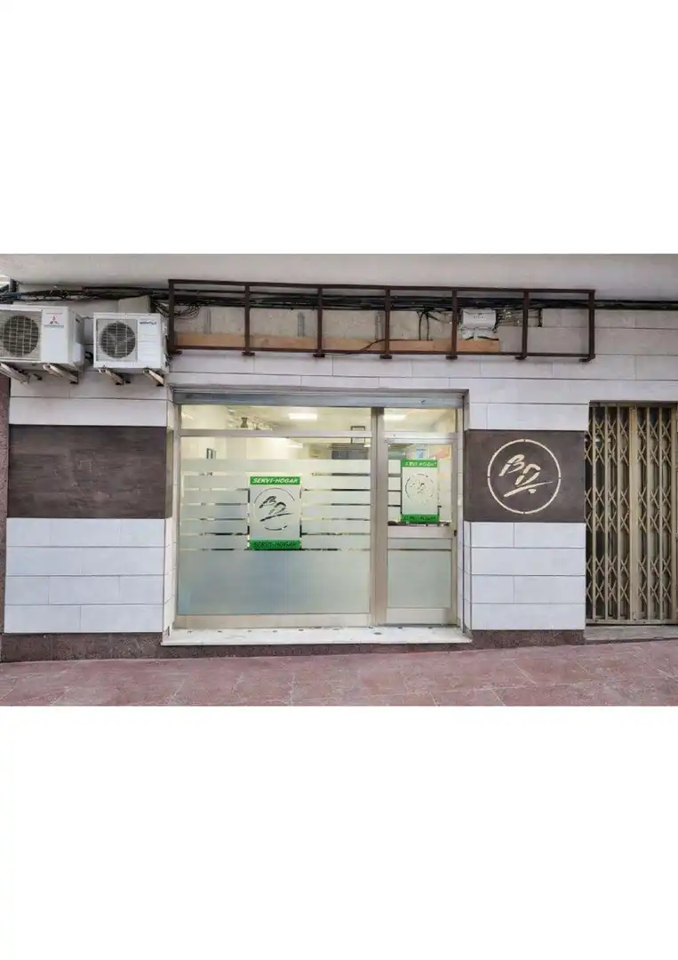 Local comercial en venta en Novelda