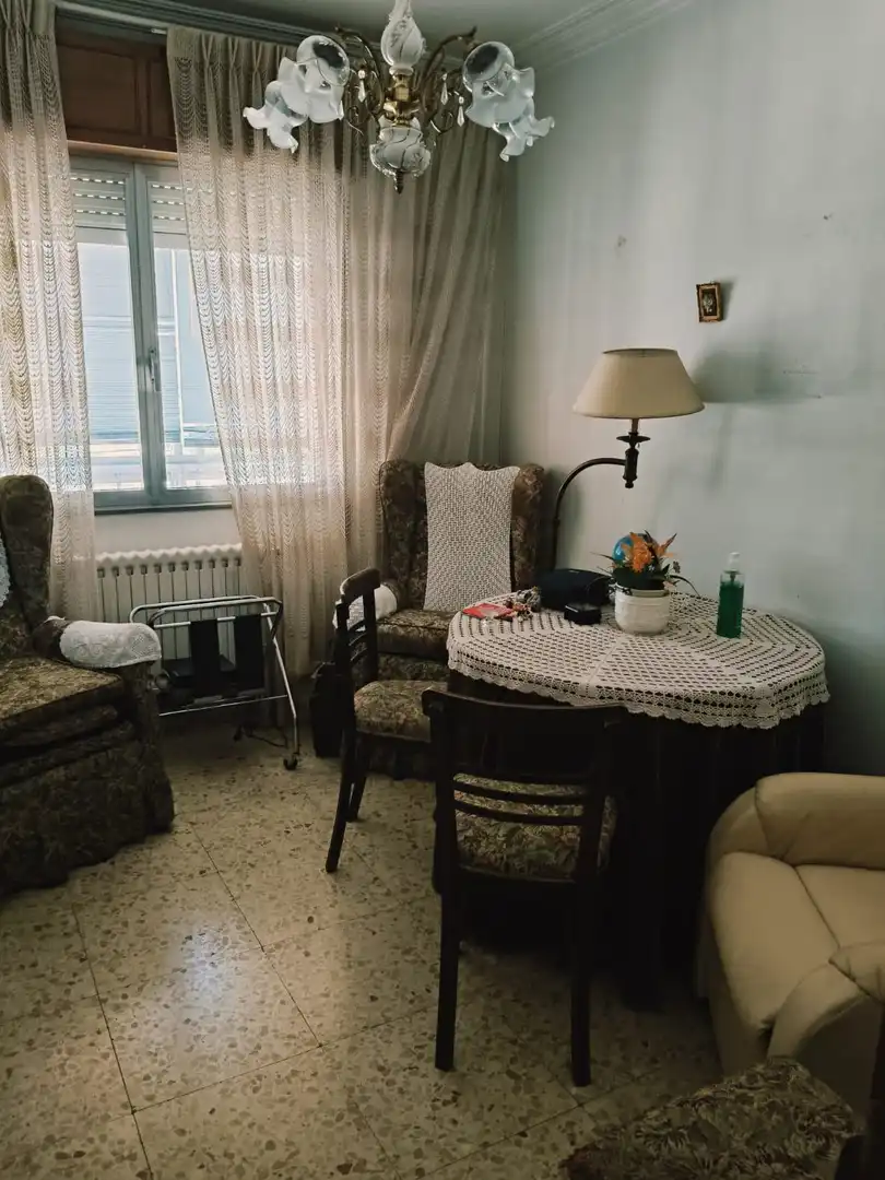 Sala de estar de Piso en venta en Ourense Capital  con Calefacción, Trastero y Balcón