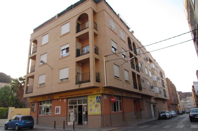 Vista exterior de Piso en venta en Burjassot