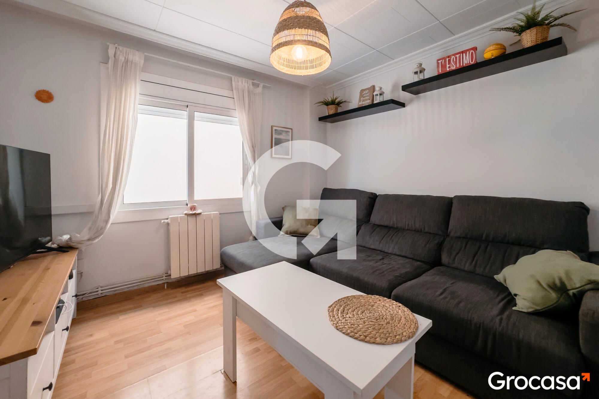 Living room of Flat for sale in El Prat de Llobregat  with Air Conditioner, Heating and Oven