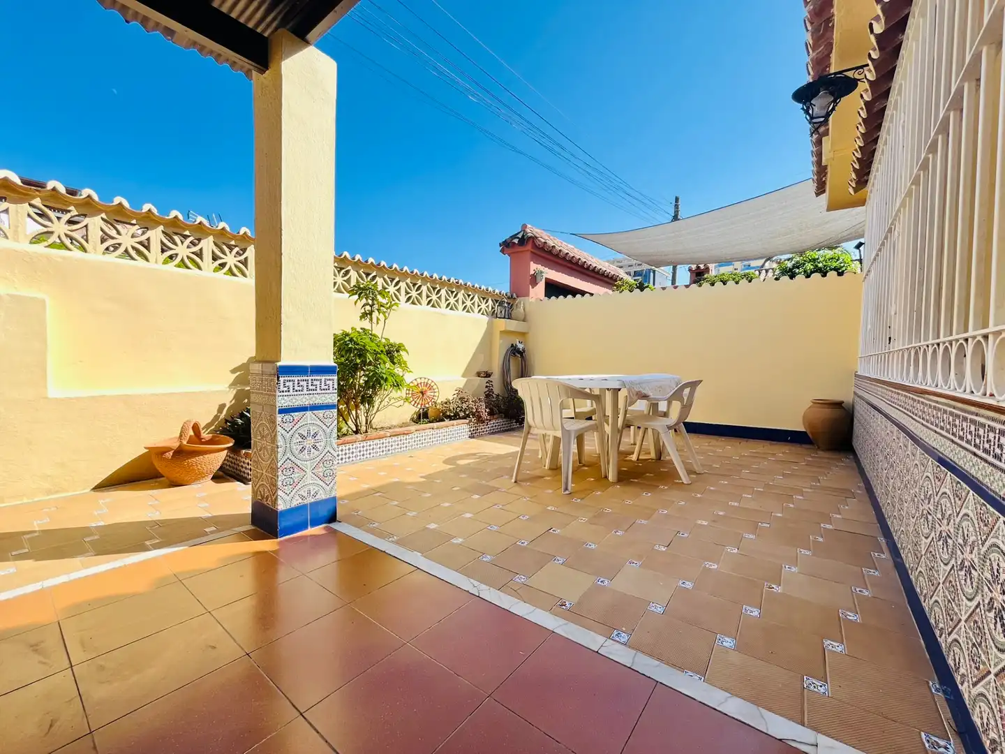Terraza de Casa o chalet en venta en Fuengirola con Aire acondicionado, Jardín privado y Terraza