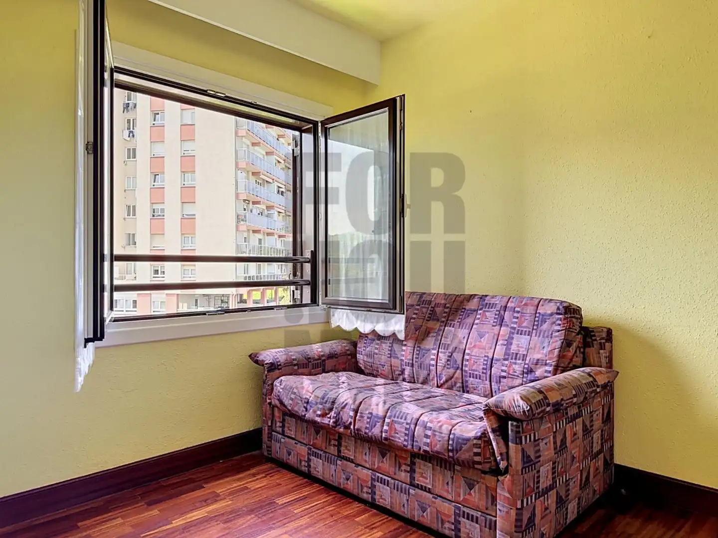 Habitación de Piso en venta en Zarautz con Trastero y Balcón
