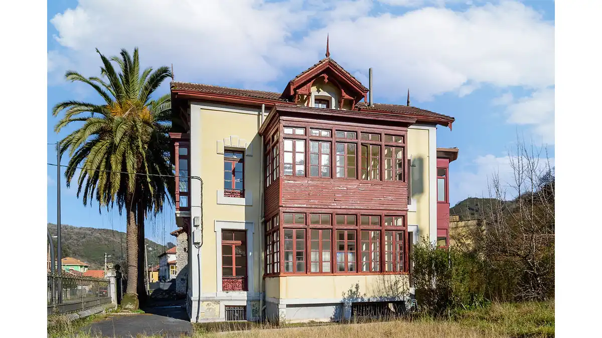 Edificio en venta en Proaza