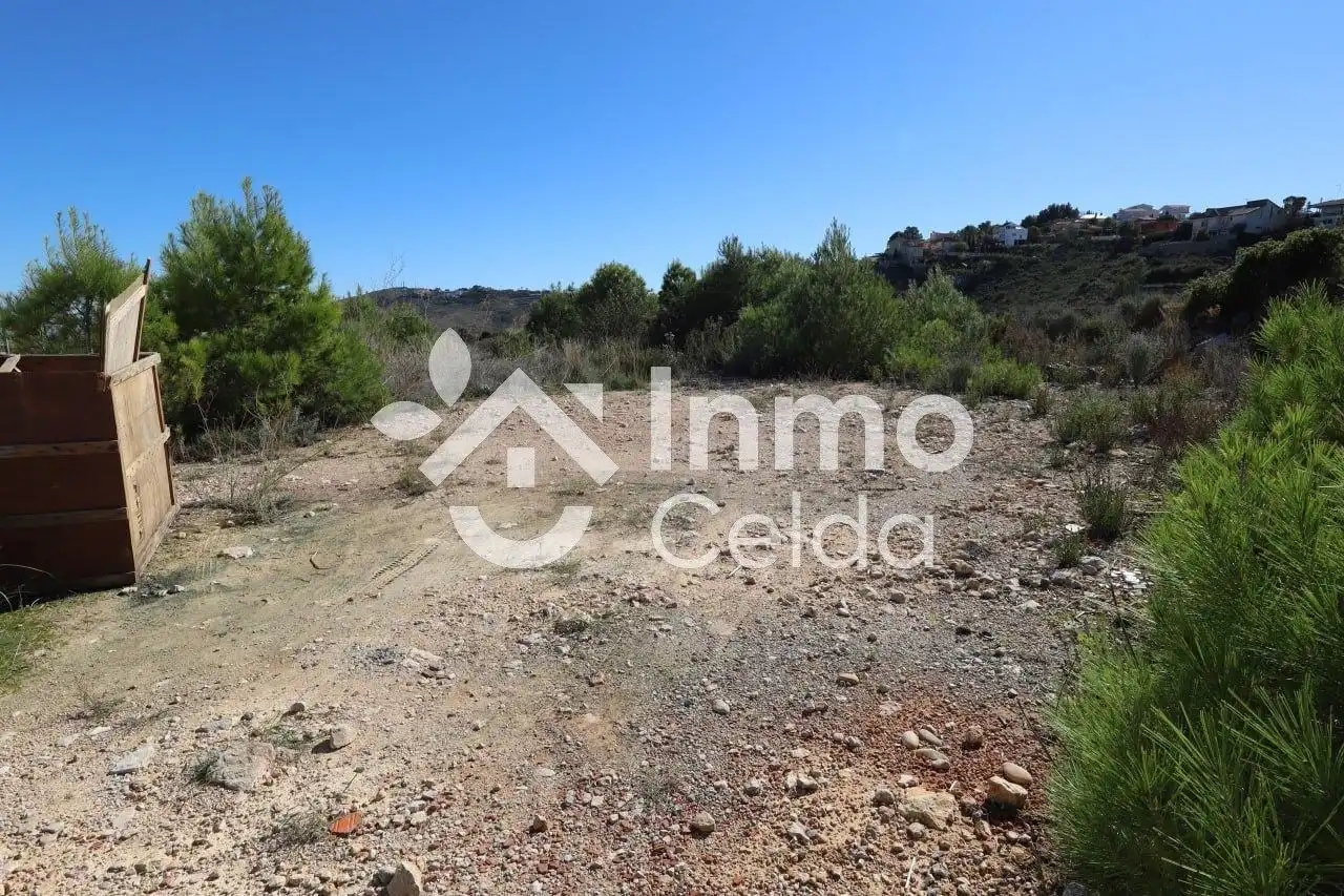 Terreno residencial en venta en Calle Gerona