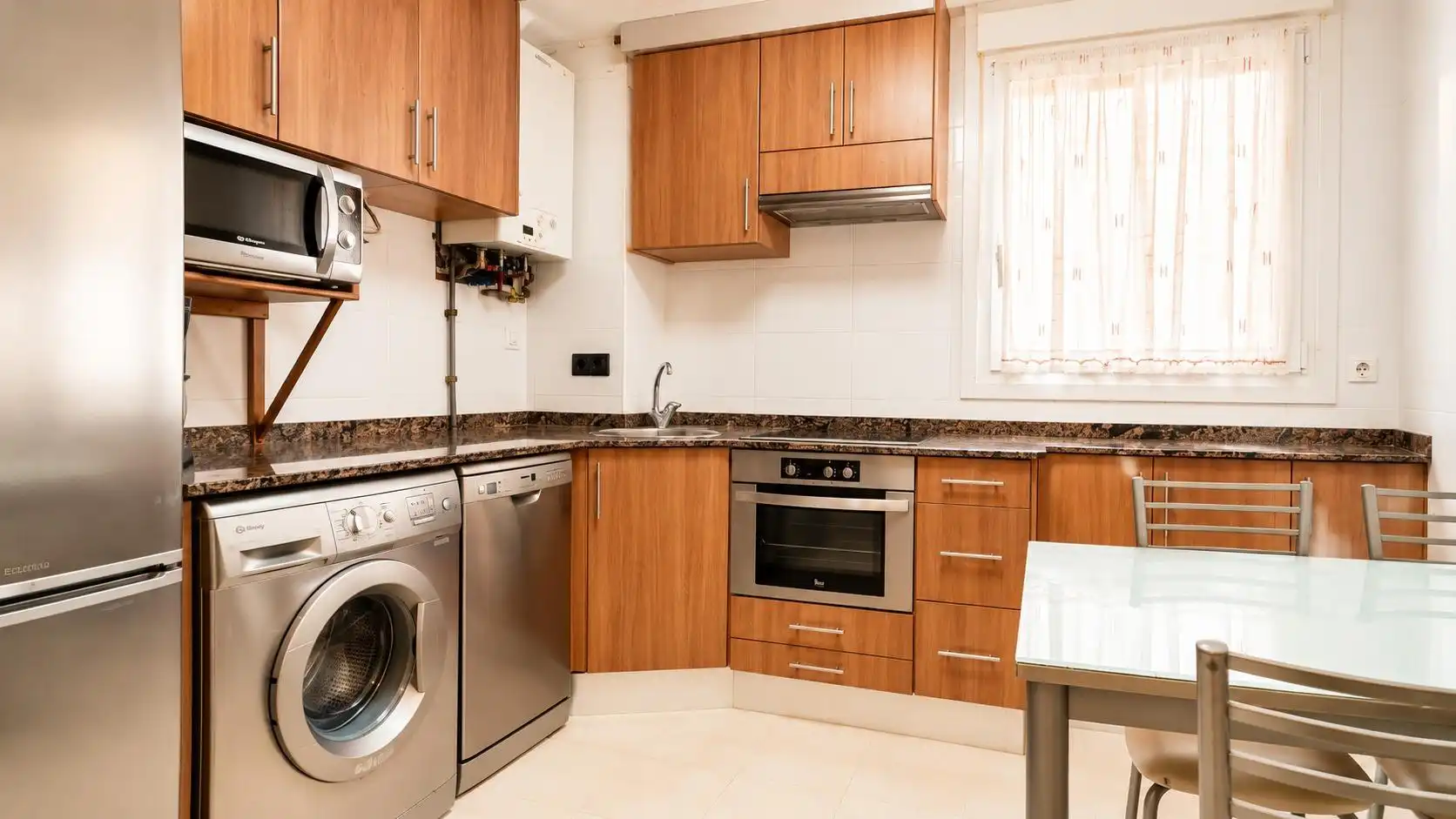 Cuina de Apartament en venda en Comillas (Cantabria) amb Calefacció i Traster