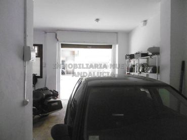 Local comercial de lloguer a Oliveros - Altamira