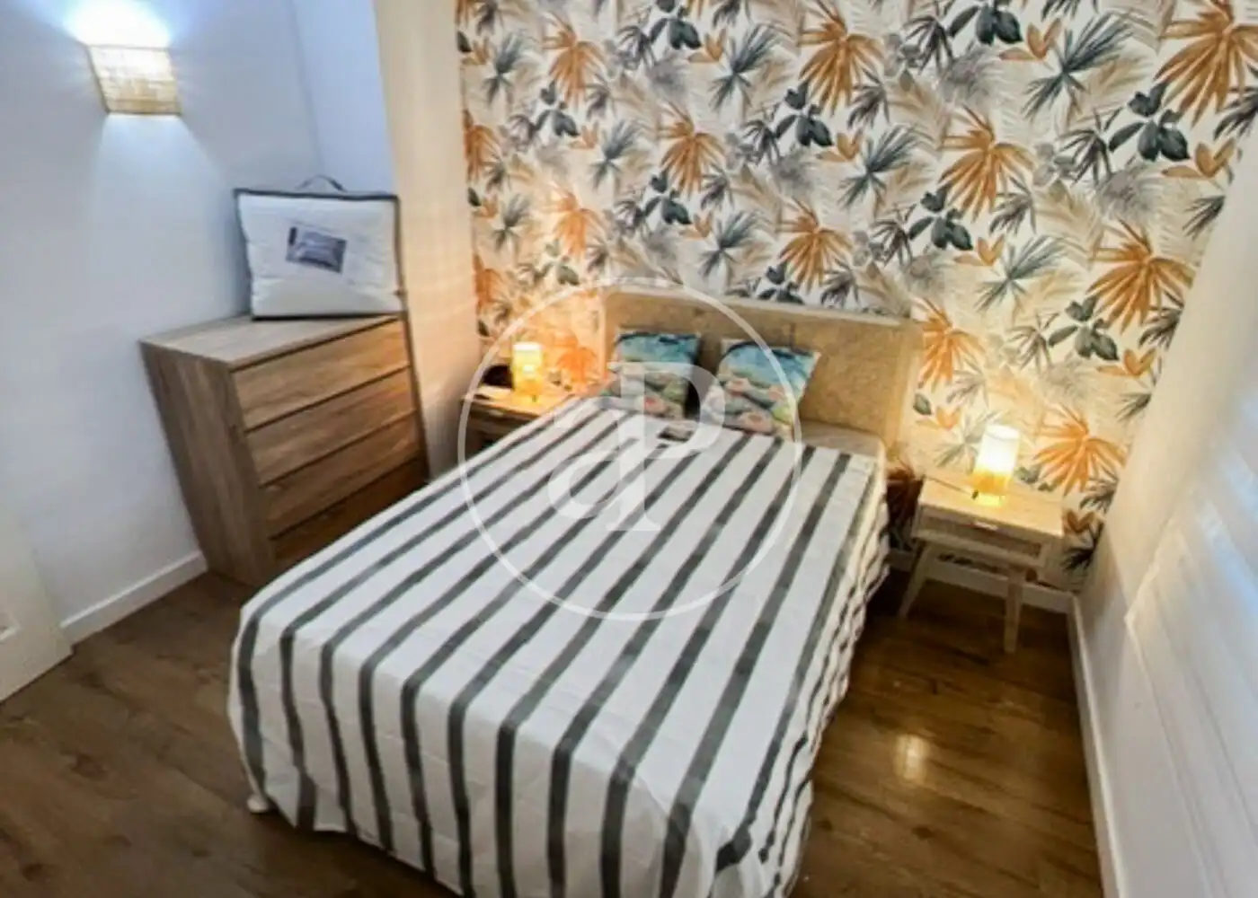 Attic for rent in Cala Major
