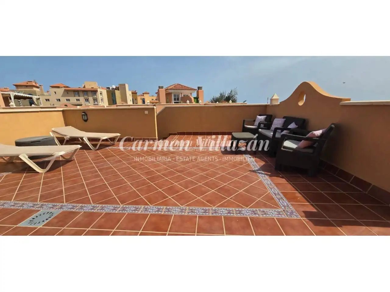 Terraza de Apartamento en venta en Antigua con Amueblado, Balcón y Piscina comunitaria