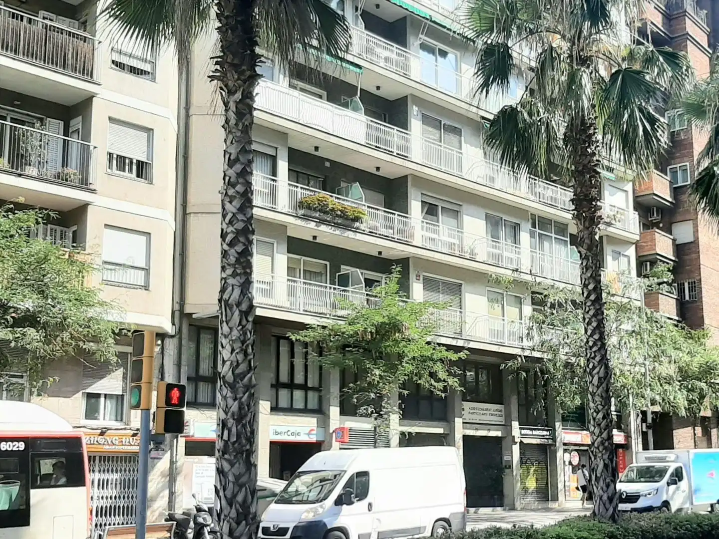 Außenansicht von Büro zur Miete in Barcelona mit Klimaanlage, Heizung und Möbliert