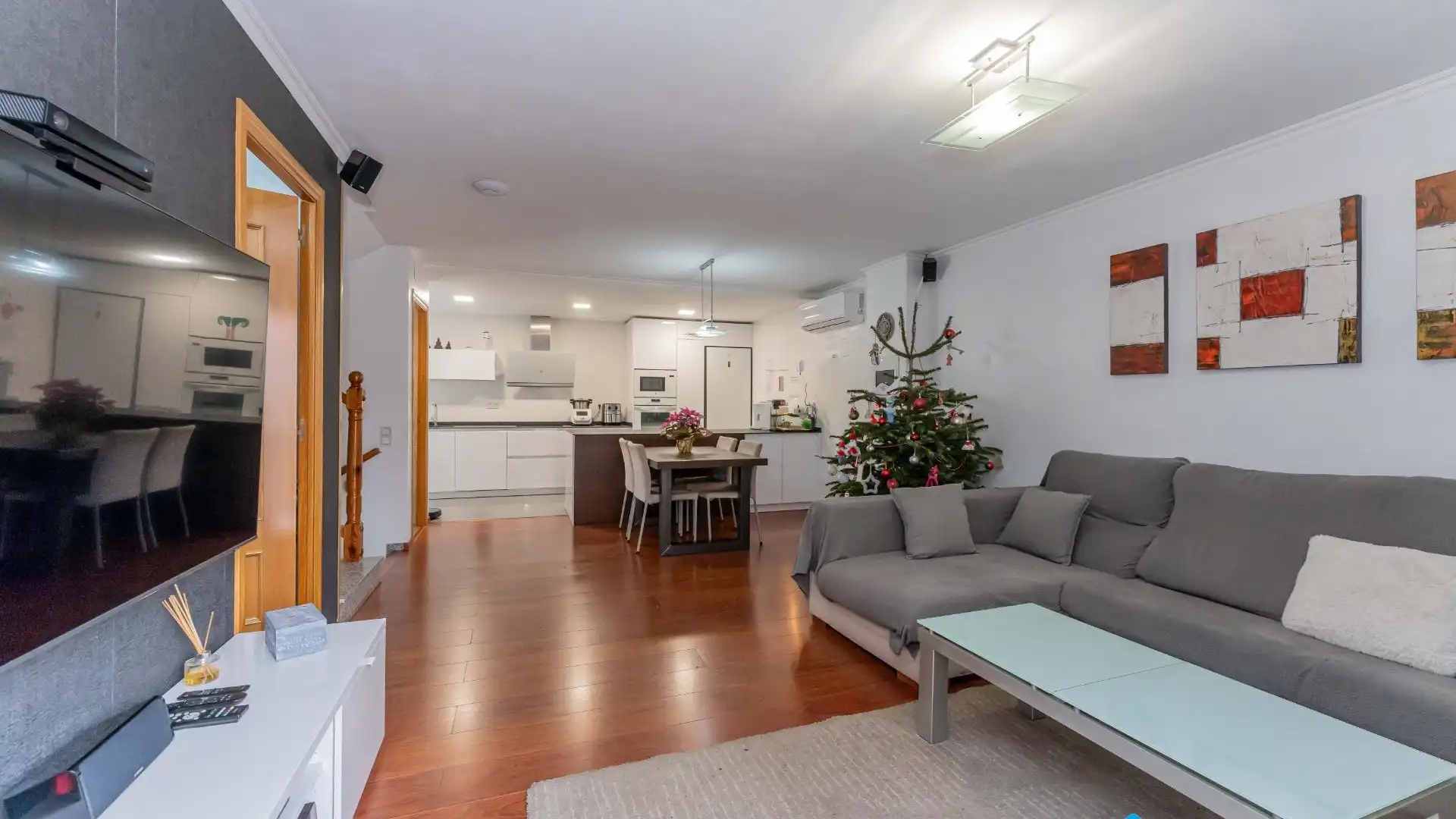 Sala de estar de Casa adosada en venta en Viladecans con Aire acondicionado, Terraza y Balcón