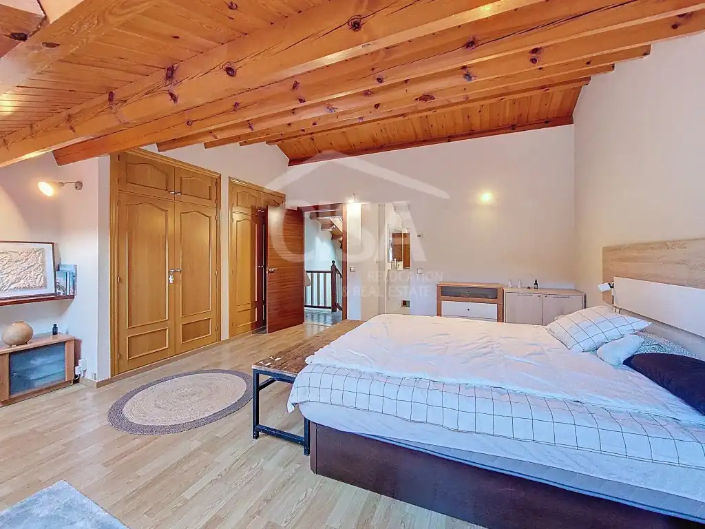 Habitación de Casa adosada en venta en Ordino con Trastero