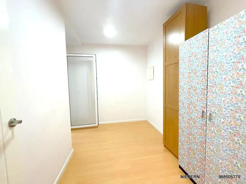 Habitación de Piso de alquiler en Cartagena con Aire acondicionado, Parquet y Amueblado