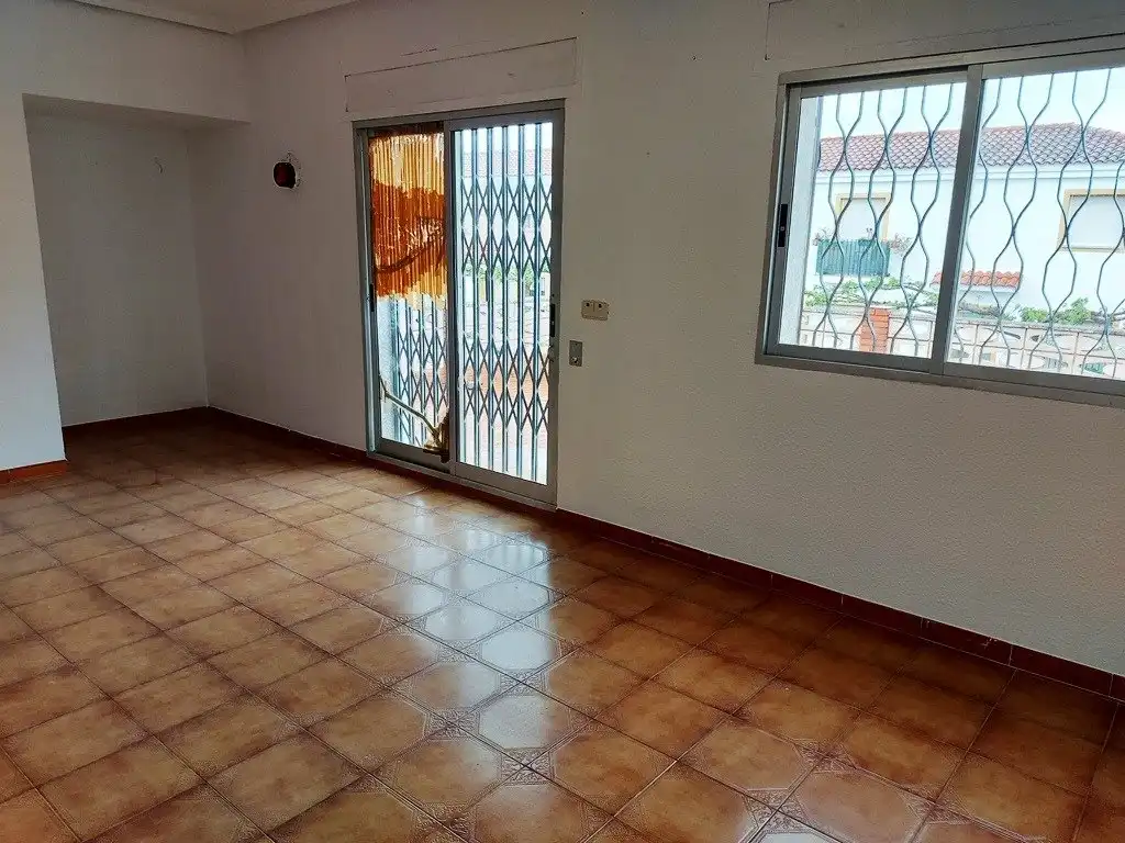 Commercial properties for sale in Domeño
