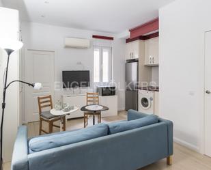 Living room of Flat for sale in  Madrid Capital