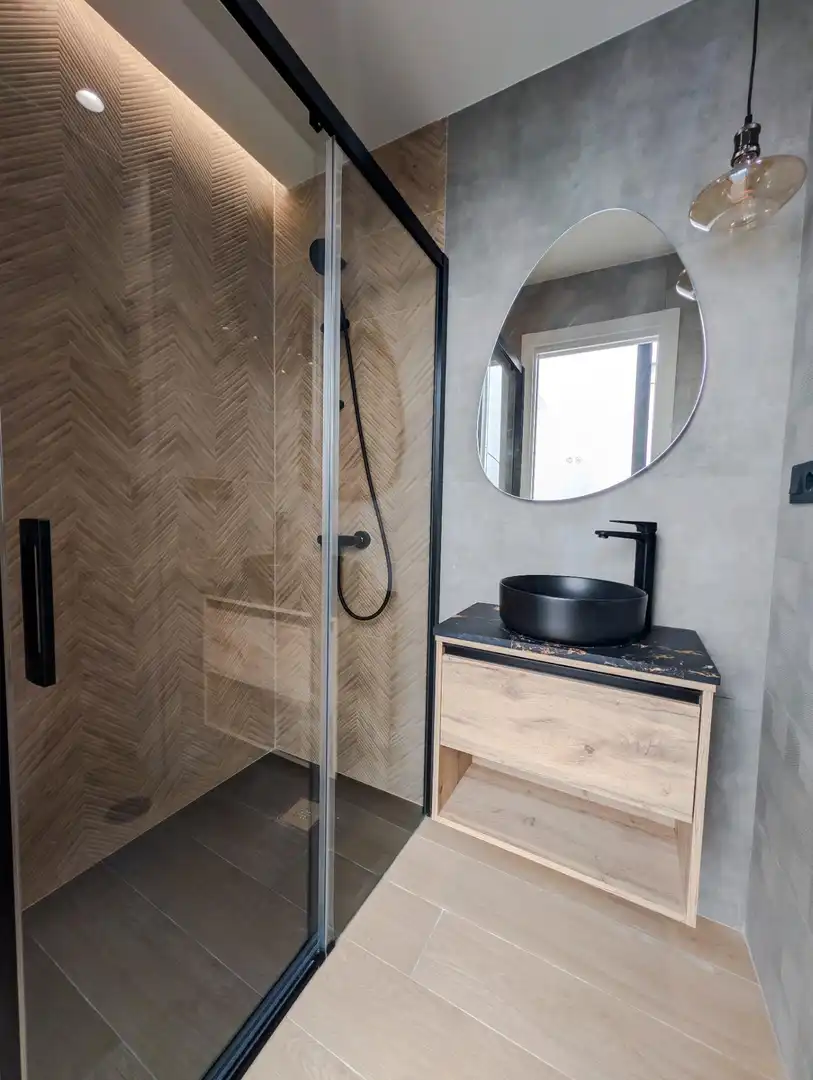 Bathroom of Flat for rent in Sanlúcar la Mayor  with Air Conditioner, Heating and Furnished