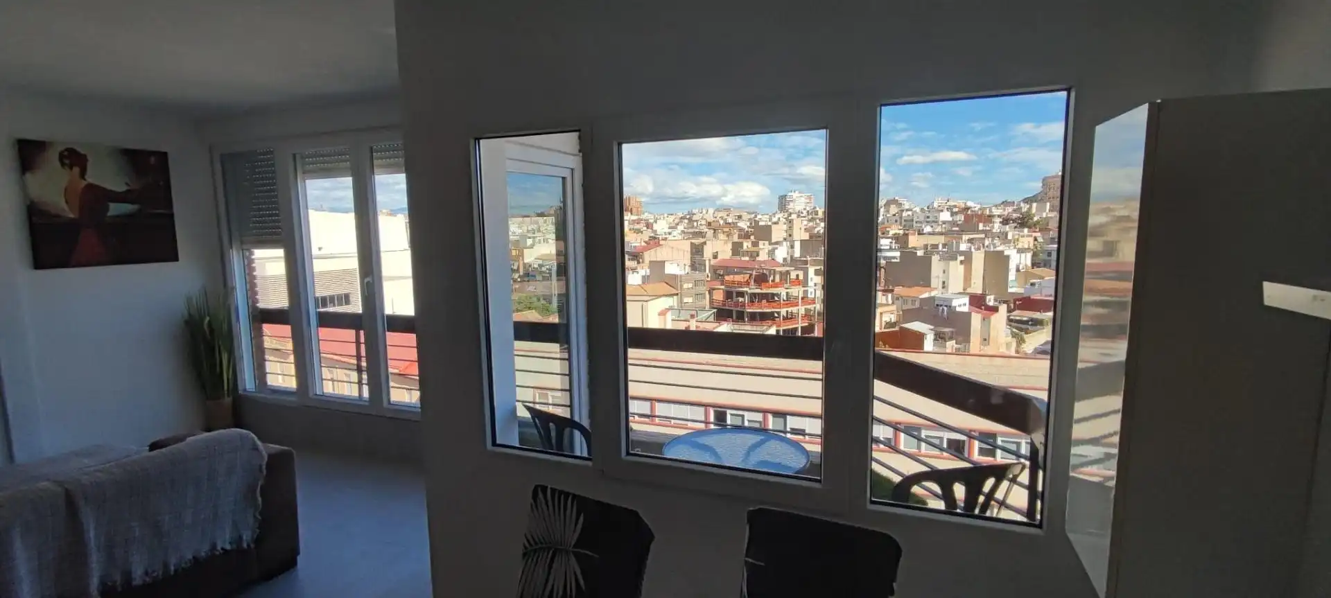 Außenansicht von Wohnungen zum Verkauf in Alicante / Alacant mit Klimaanlage, Heizung und Terrasse