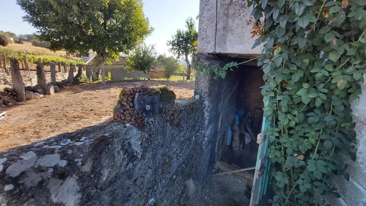 Houses for sale in San Cristovo de Cea  with Private garden