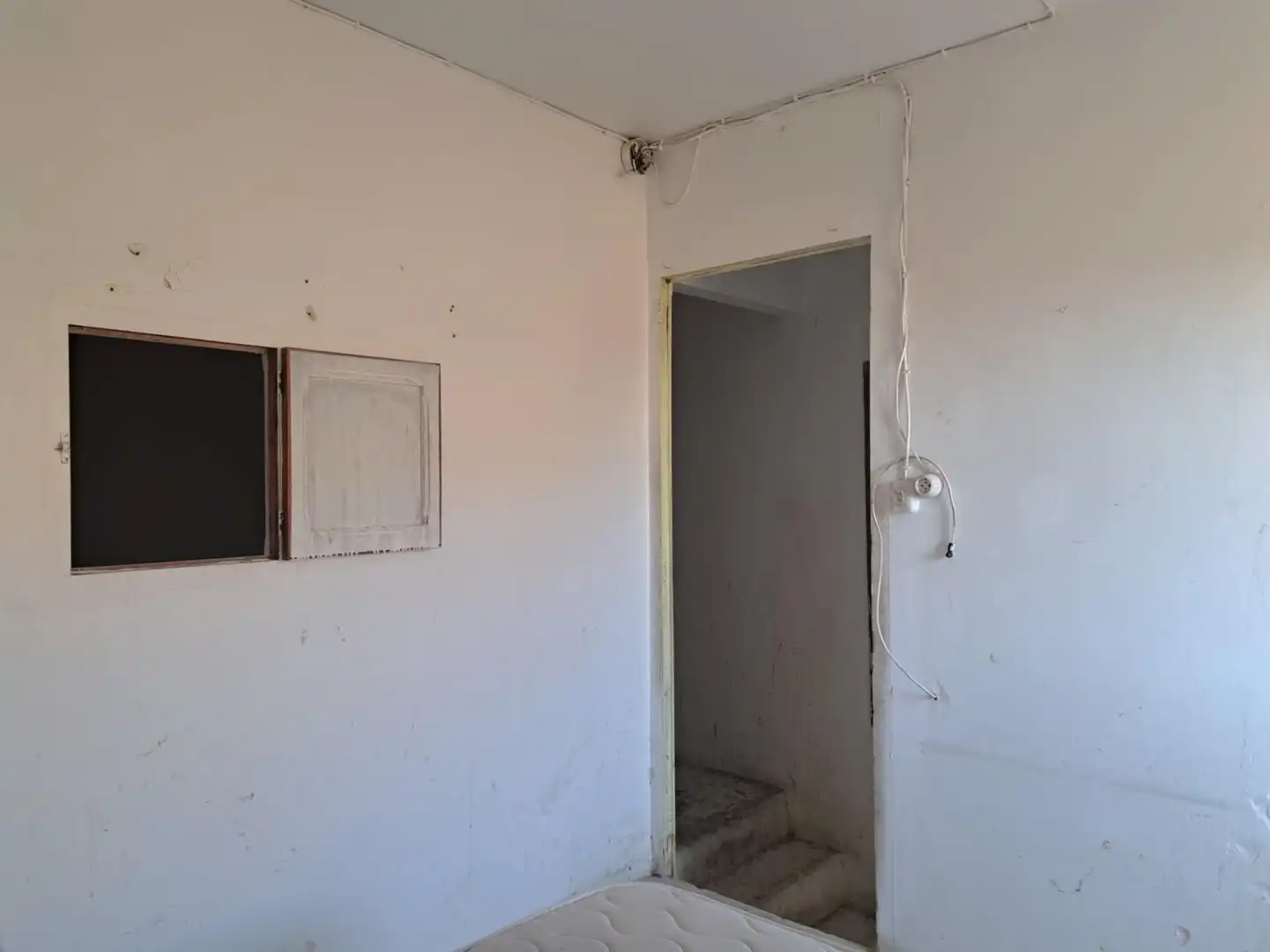 Houses for sale in Requena  with Terrace and Storage room