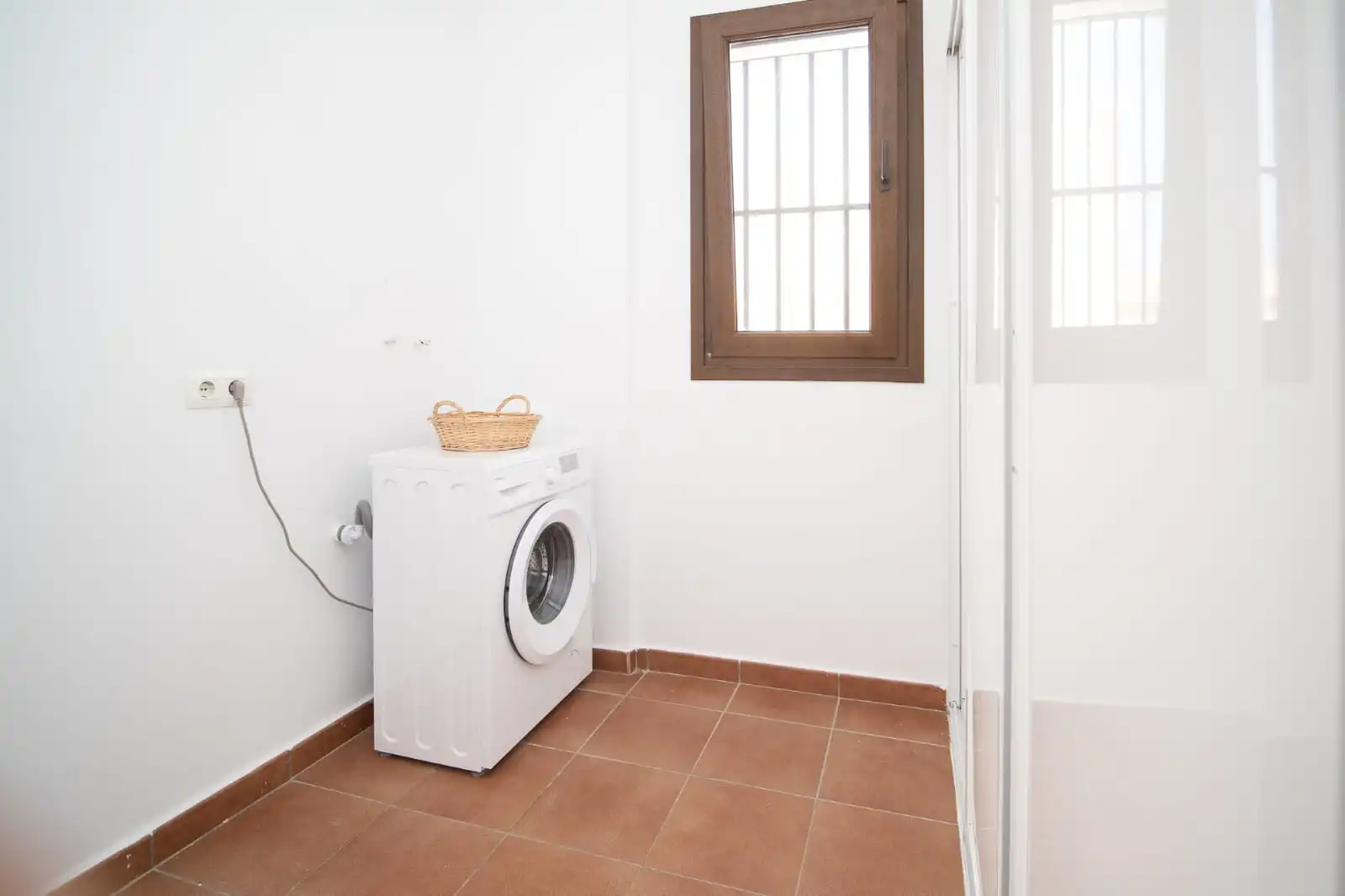 Attic for rent in Calle Banda Playa, V Centenario - Piletas - Capuchinos