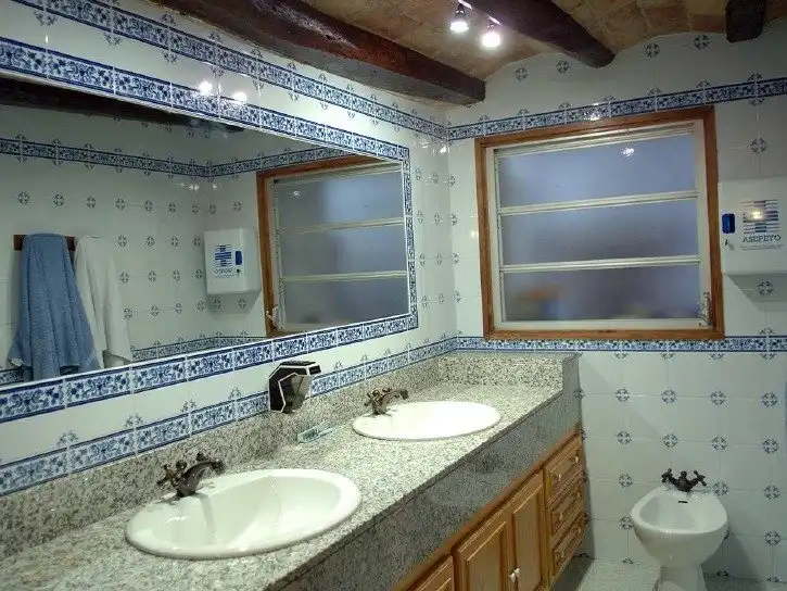 Baño de Finca rústica en venta en Castellbisbal, Barcelona